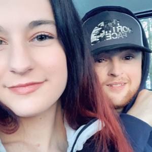 Meet your Posher, Cassie